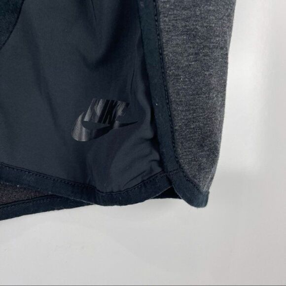 Nike Dark Grey Black Tennis Skirt Athletic Shorts Y2K Women's Size Small - Picture 5 of 6
